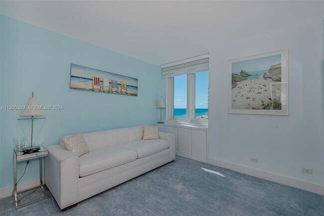 Building Photo - 2301 Collins Ave