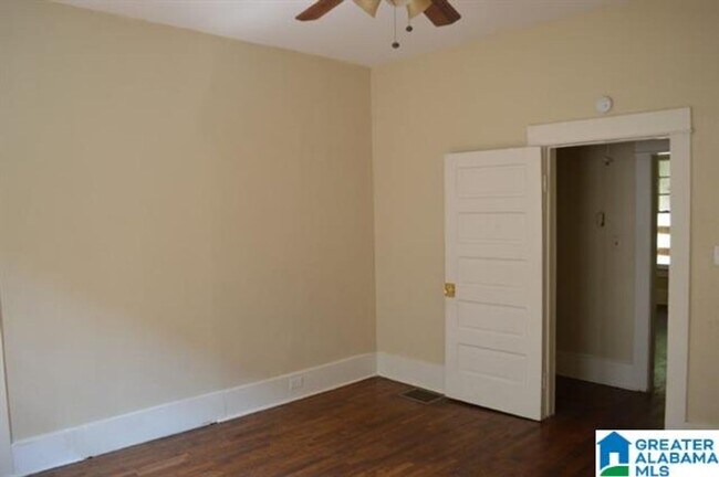 Building Photo - NOW AVAILABLE! RENT ME TODAY!