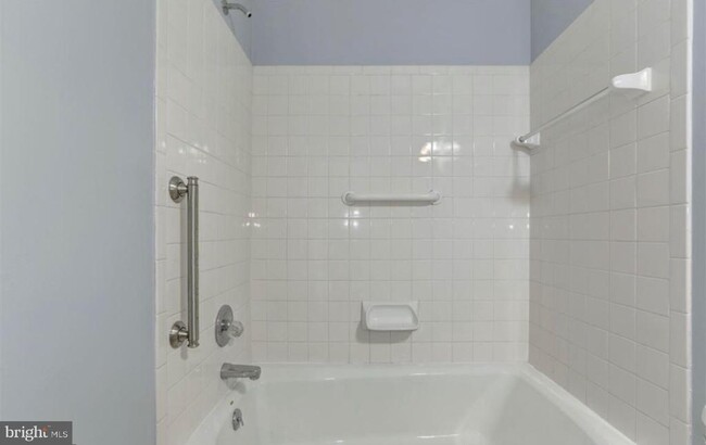 Building Photo - 8306 Rosette Ln