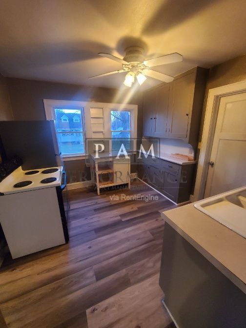 Building Photo - 1114 16th Ave