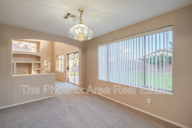 Building Photo - 3095 E Merrill Ave