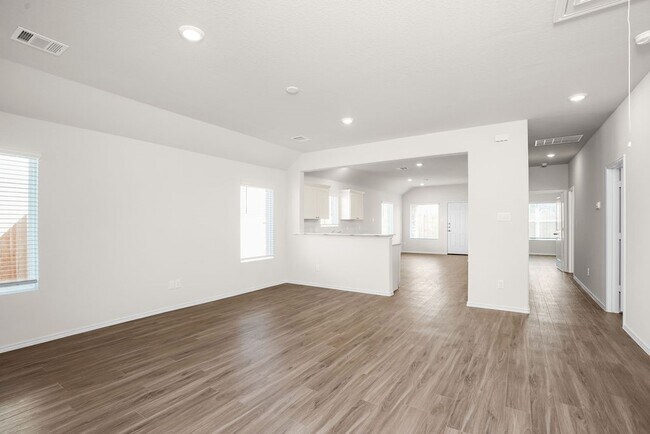 Building Photo - 3201 Yellow Rose Dr