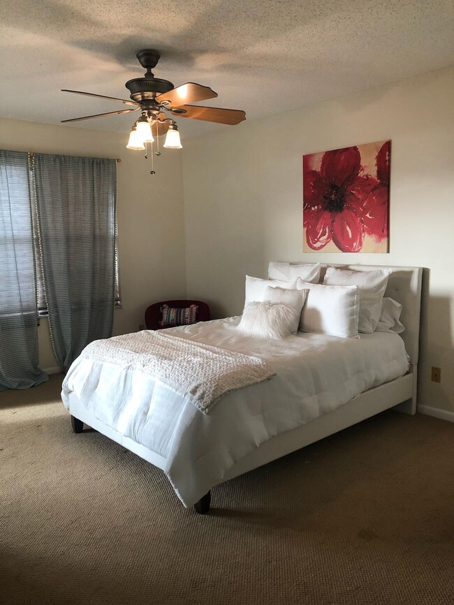 Building Photo - 1002 S Harbour Island Blvd