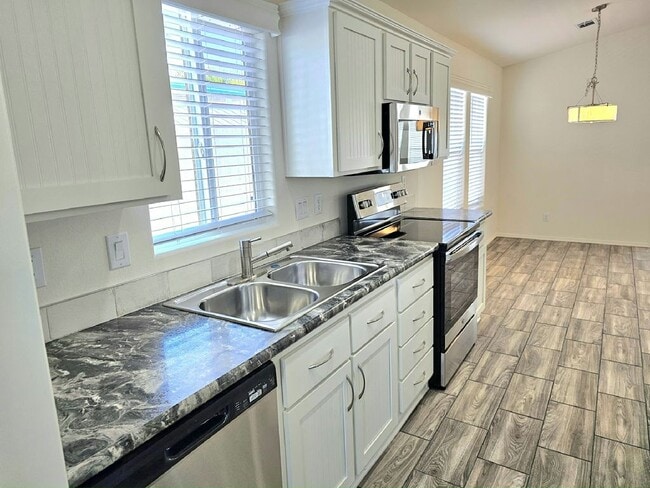 Building Photo - 8869 E Baseline Rd