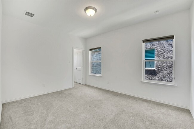 Building Photo - 8216 Bethpage Dr
