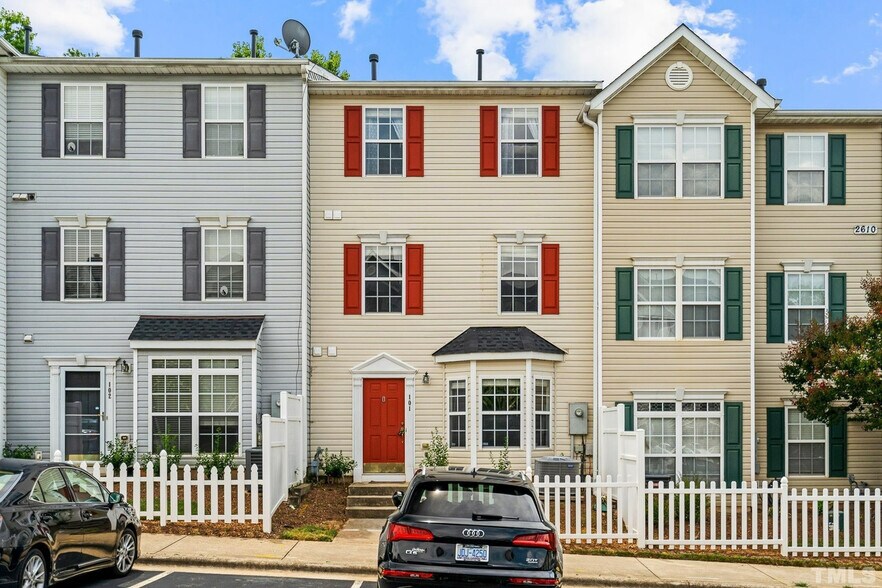 Primary Photo - Room in Townhome on Ivory Run Way