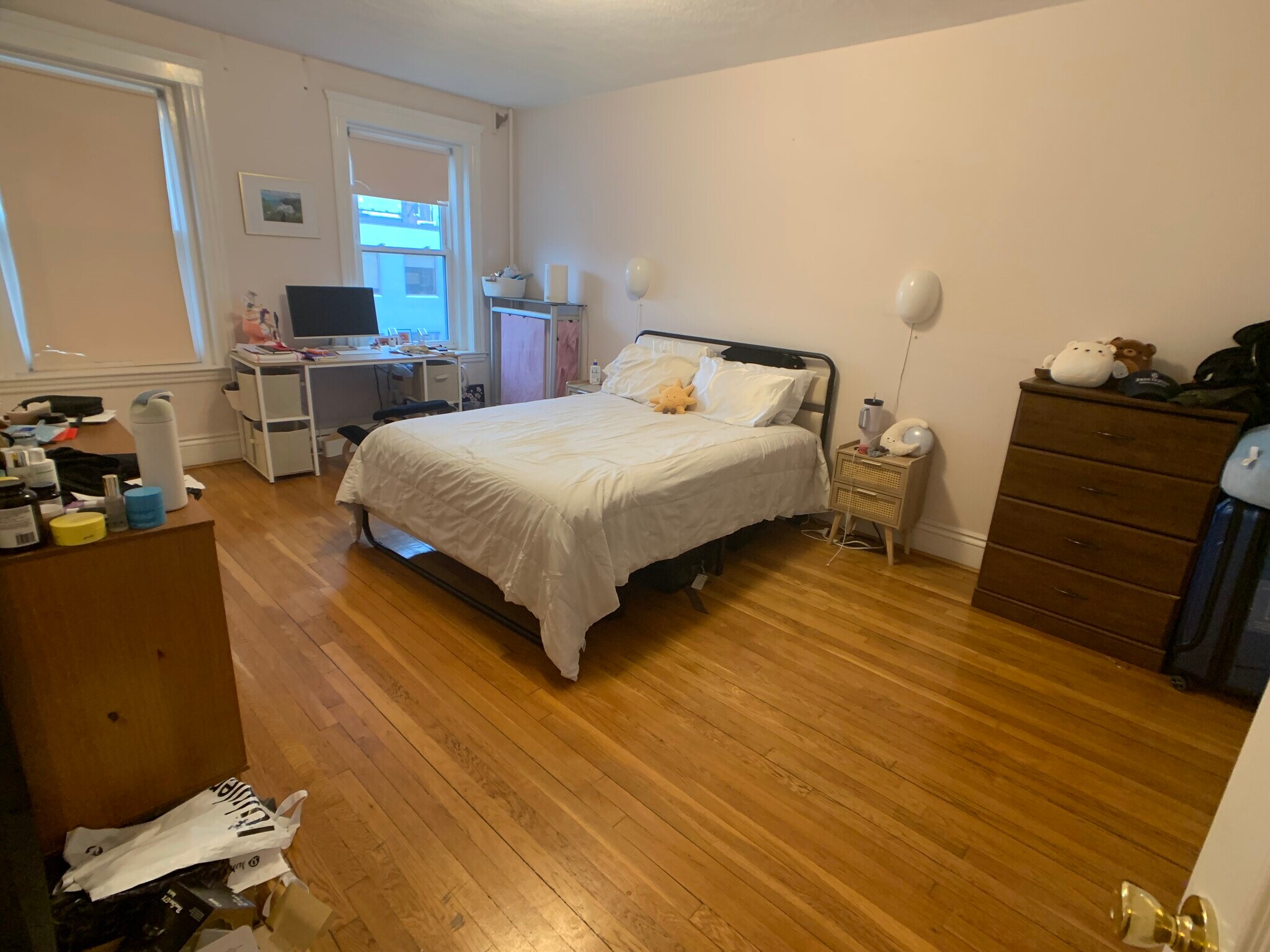 Building Photo - 8 Fairbanks St