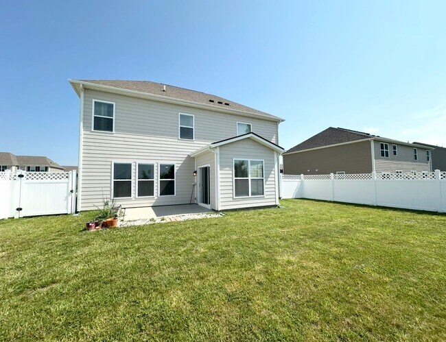 Building Photo - 1327 Sunnybrook Ln