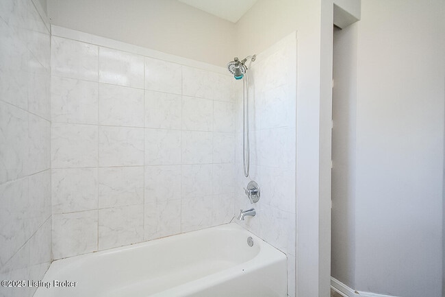 Building Photo - 6305 Leisure Ln