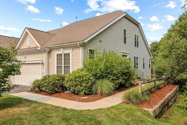 Building Photo - 68 Buttercup Ln