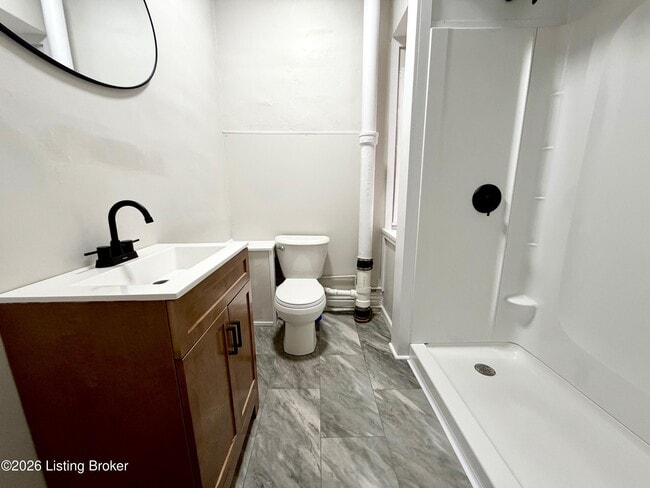 Building Photo - 2631 W Madison St