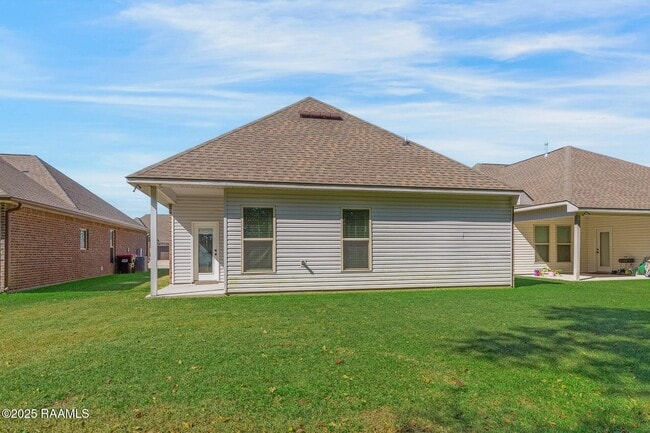 Building Photo - 136 Lightbourne Dr