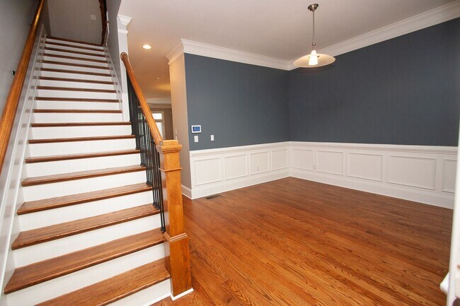 Building Photo - 839 Inman Vlg Pkwy NE