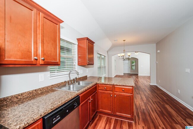 Building Photo - 4849 Cove Ln
