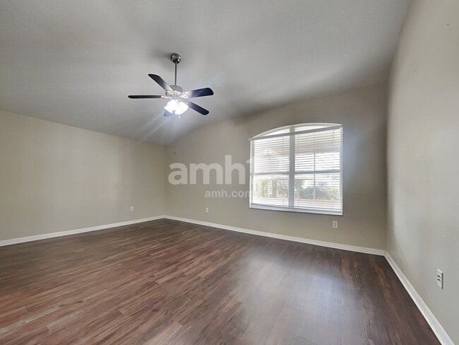 Building Photo - 7029 Monarch Park Dr