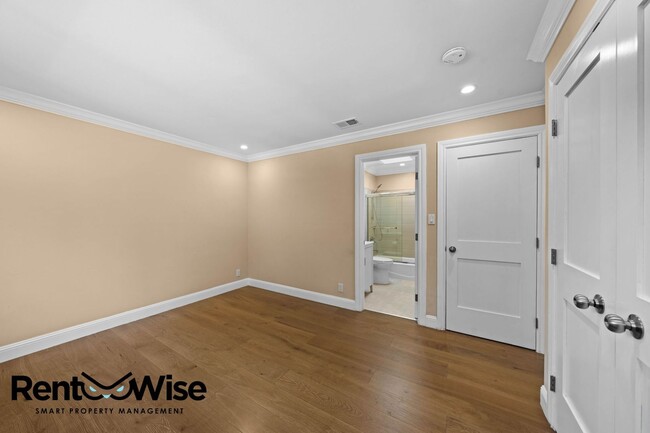 Building Photo - 74 Farview Ct