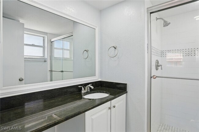 Building Photo - 170 Turtle Lake Ct
