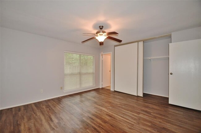 Building Photo - 83 Marabou Pl