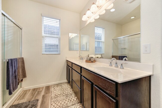 Building Photo - 10476 Siltstone Way