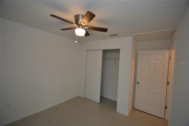 Building Photo - 14 Unimay Ct