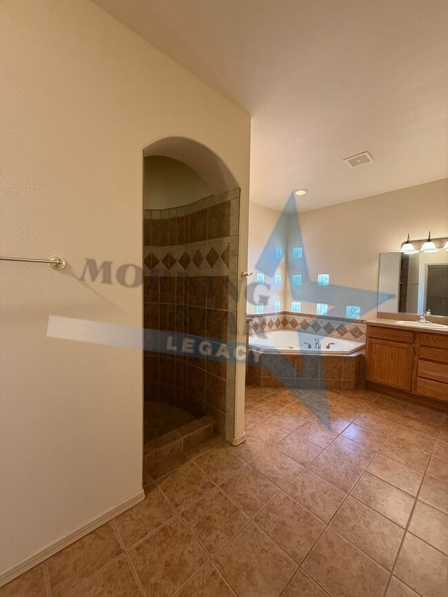Building Photo - Beautiful 3-Bedroom Southwestern-Style Home!