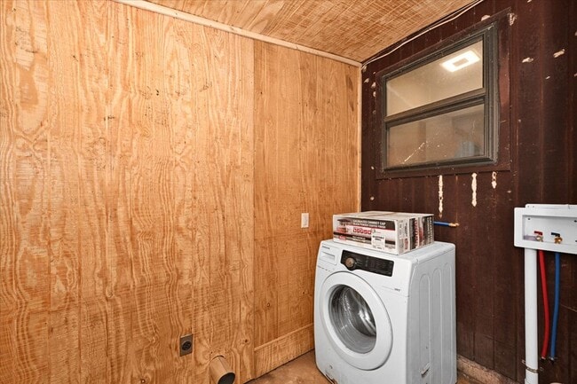 Building Photo - 441 Co Rd 539