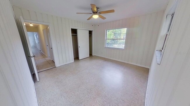 Building Photo - 6374 Hampton Dr N