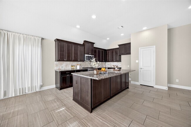 Building Photo - 5126 Jibe Ho Ln