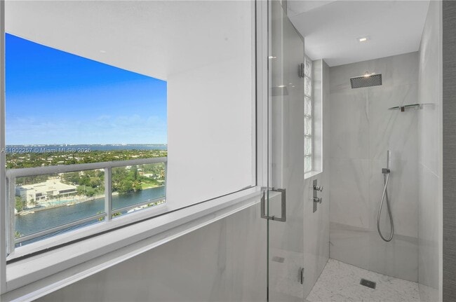 Building Photo - 4201 Collins Ave