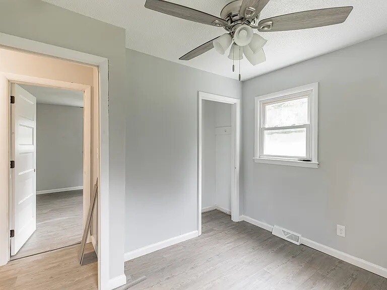 Building Photo - 219 New Hope Rd