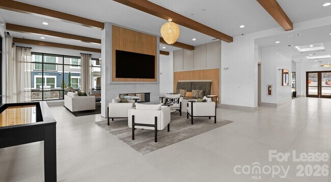 Building Photo - 2546 Perimeter Pointe Pkwy