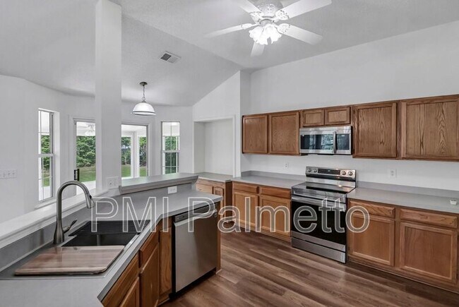 Building Photo - 212 Brookstone Way