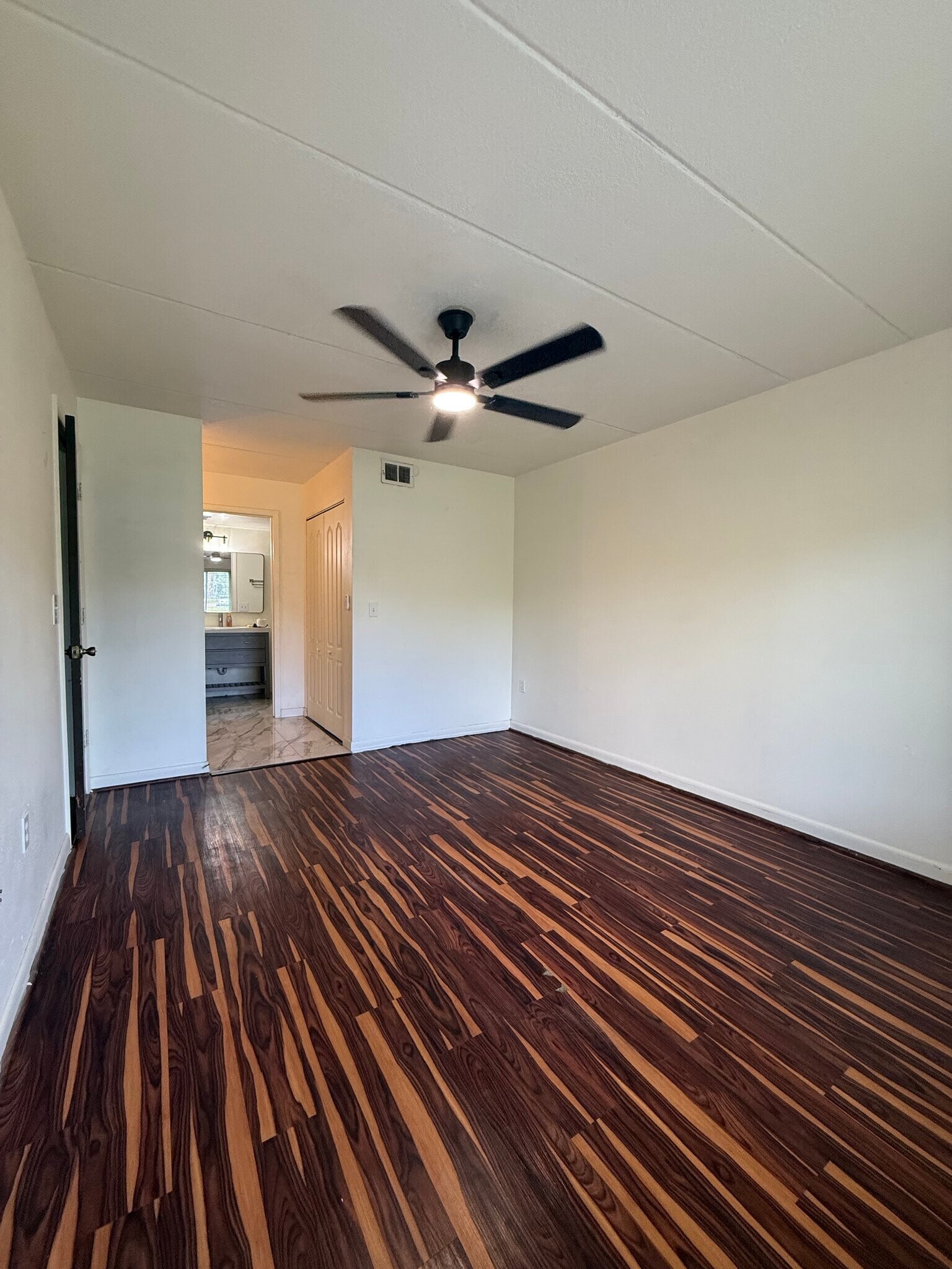 Building Photo - 4410 White Pine Ave