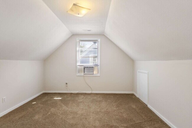 Building Photo - Welcome to So No