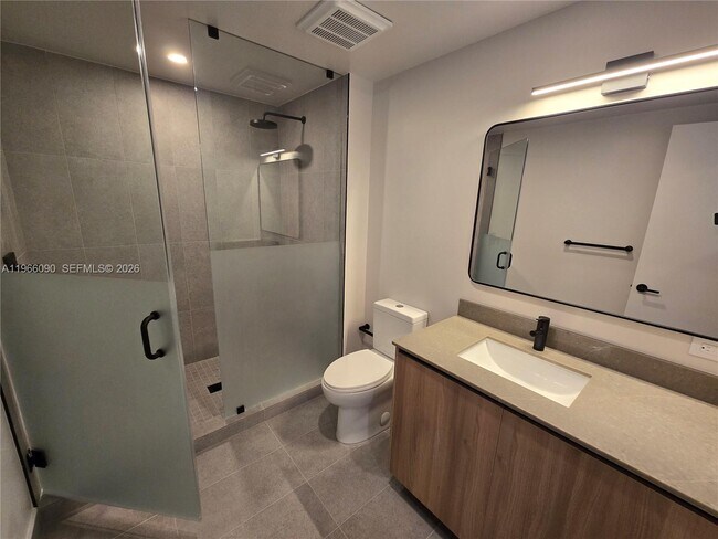 Building Photo - 121 NE 5th St