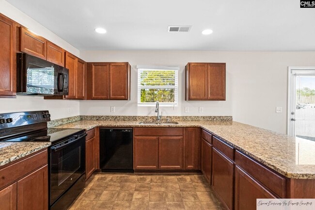 Building Photo - 115 Hemphill Rd