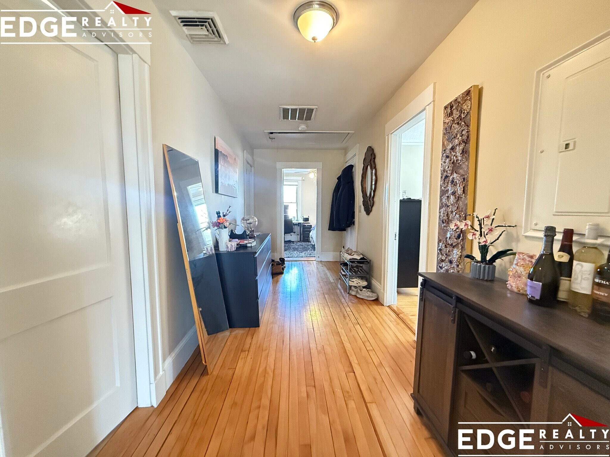 Building Photo - 11 Mapleton St