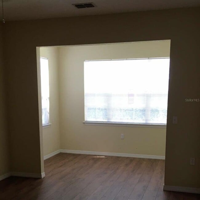 Building Photo - 8103 Lillies Way