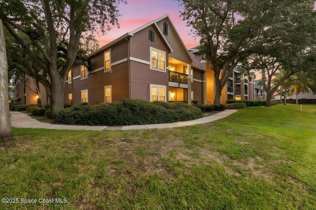 Building Photo - 7667 N Wickham Rd