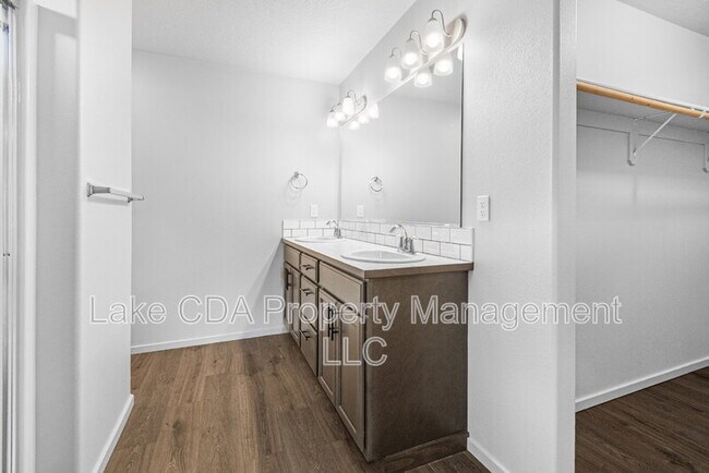 Building Photo - 3995 W Belgrave Wy