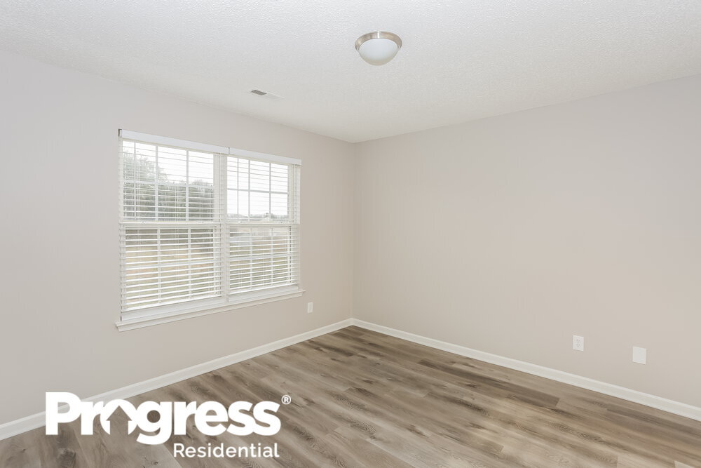 Building Photo - 9925 Aventide Ln