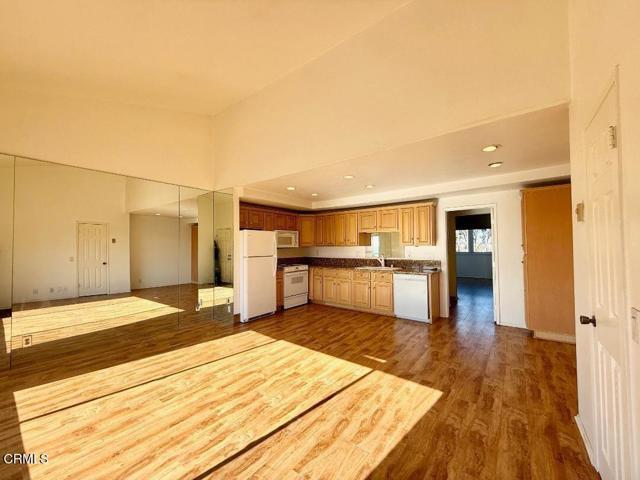 Building Photo - 641 Ocean View Dr