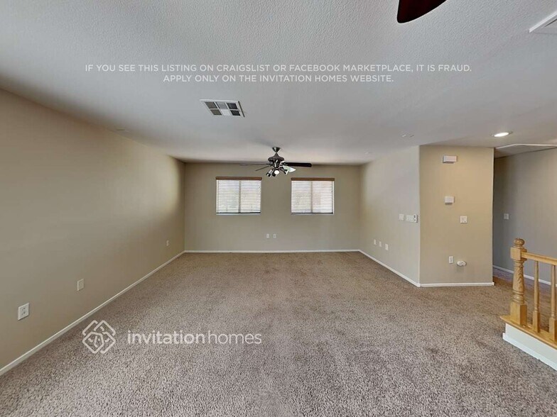 Building Photo - 10928 Salernes St
