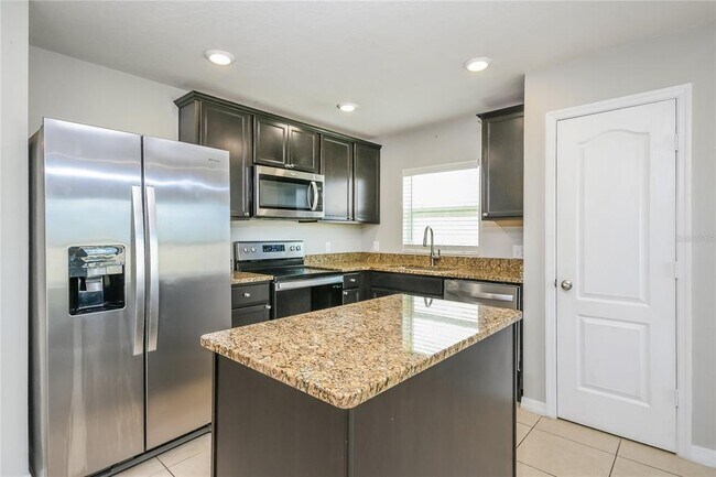 Building Photo - 1740 Canaan Lp