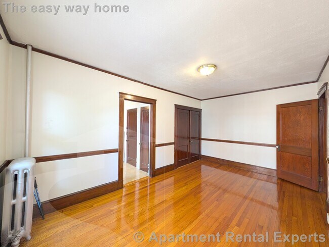 Building Photo - 157 Summer St