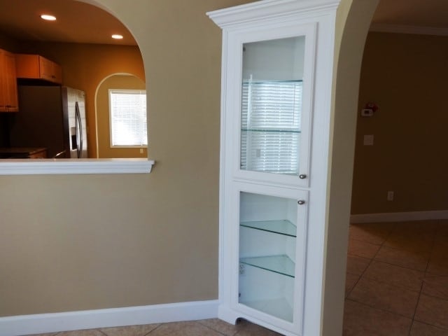 Building Photo - 11 Kings Ct