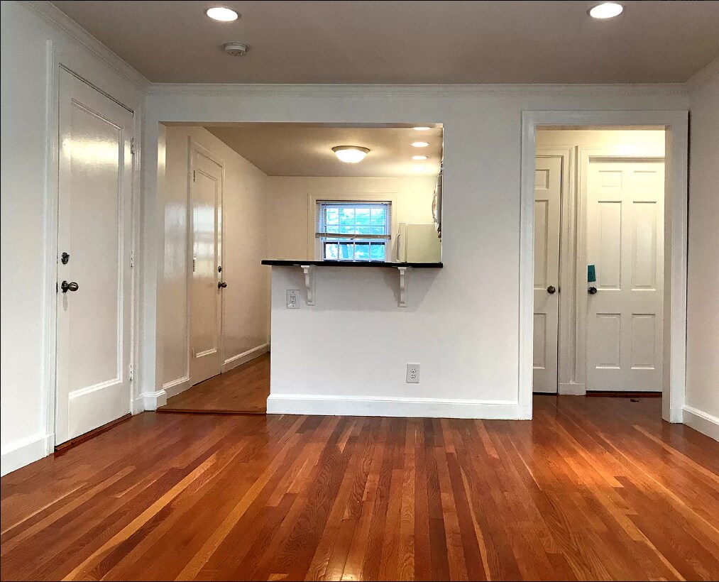 Building Photo - 67 Wyman St