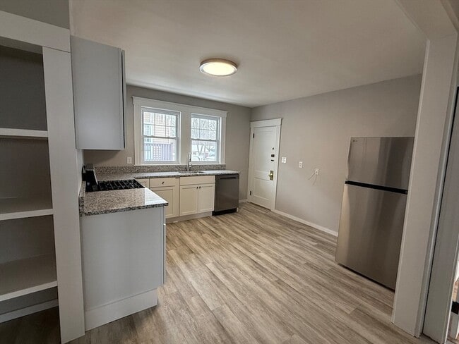 Building Photo - 153 Oakland Ave