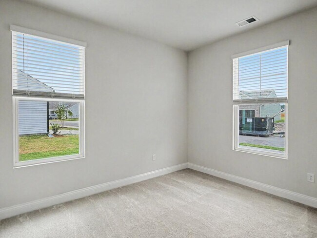 Building Photo - 7461 Linda Vis Ln