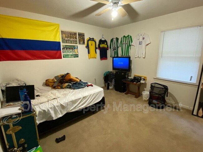 Building Photo - 1108 Tiger Blvd